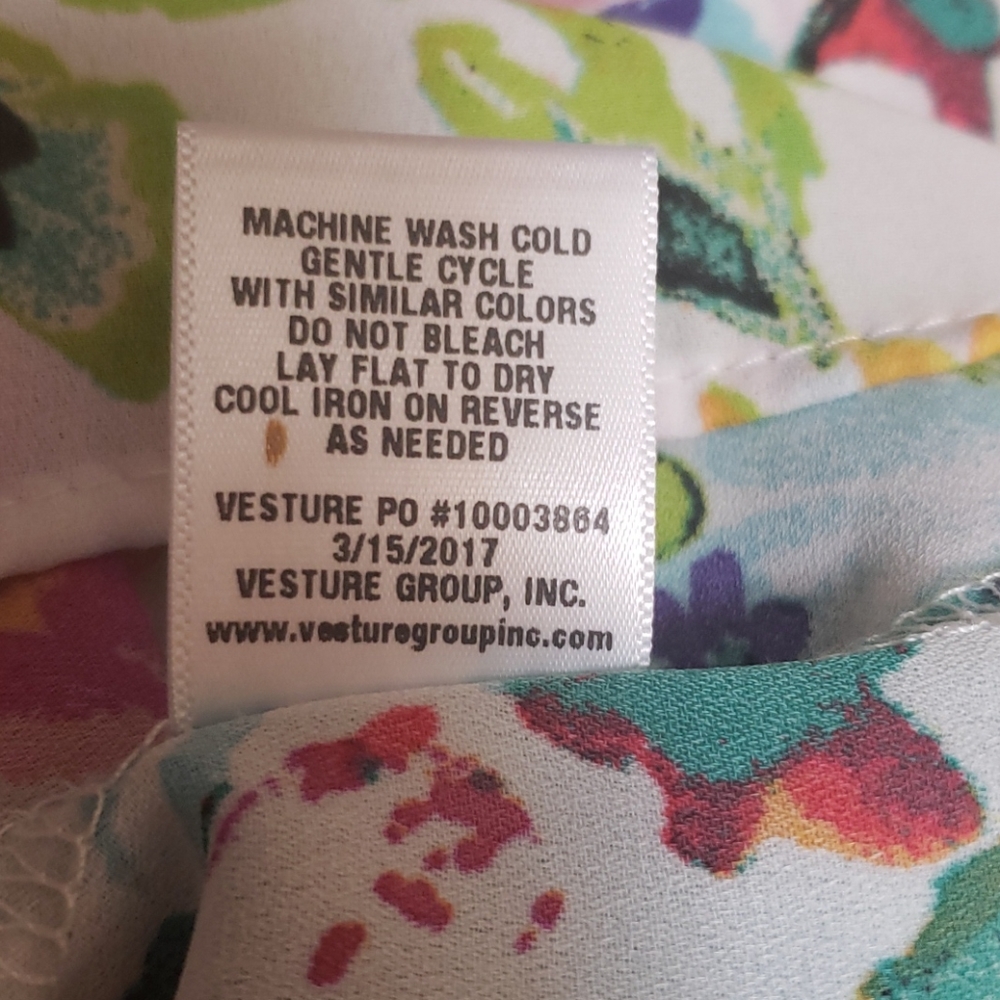 Chenault Floral Print Blouse - Picture 8 of 8